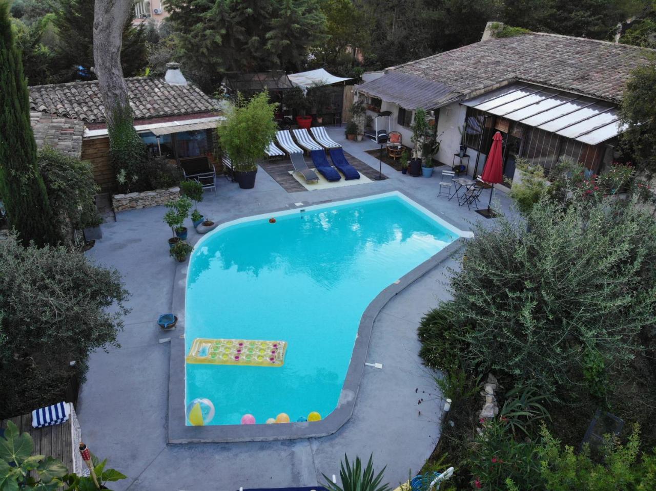 Inn 4 Bears Nimes Exterior photo